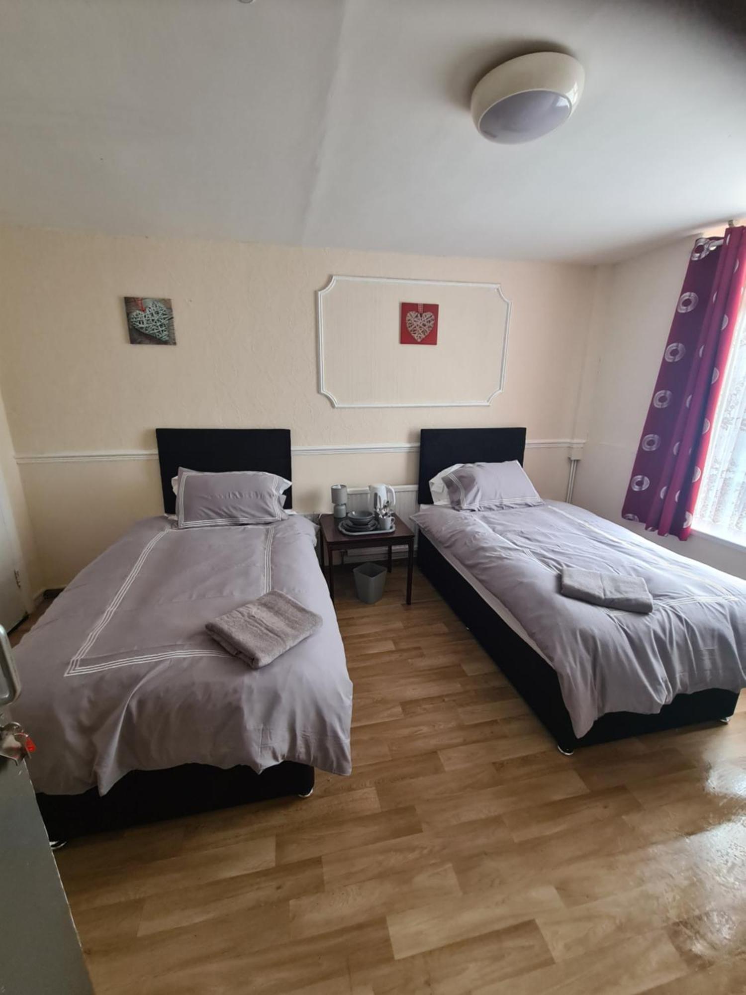 Tredegar Arms Budget Guesthouse For Walkers/Cyclists/Contractors/Traveler Merthyr Tydfil Habitación foto